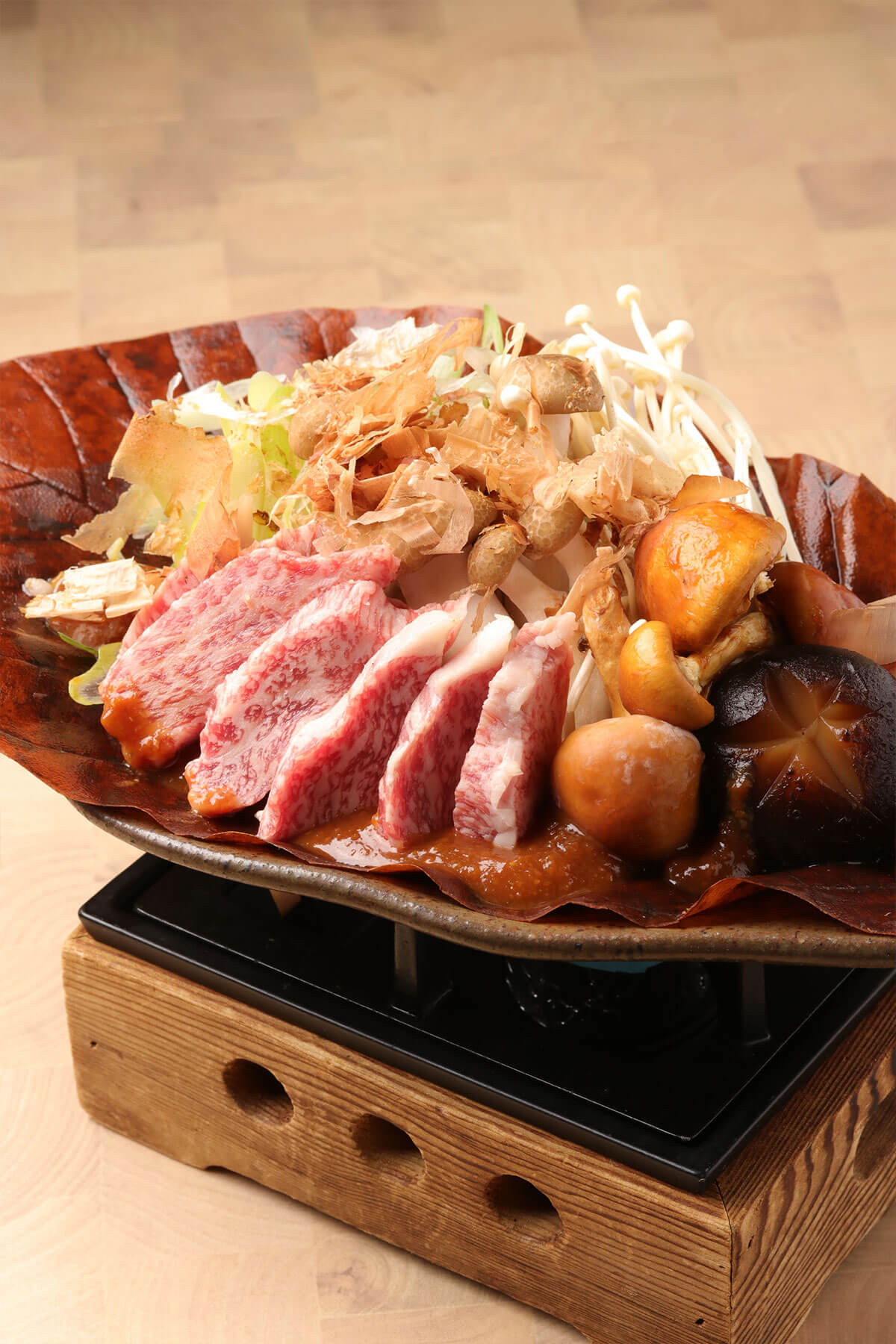 飛騨牛の朴葉味噌焼き